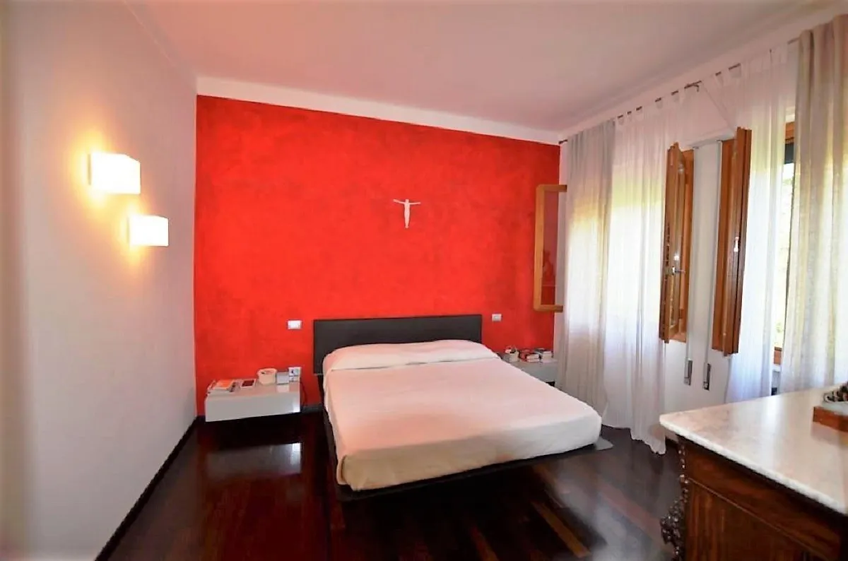 Bedroom in six-room villa in Sanremo