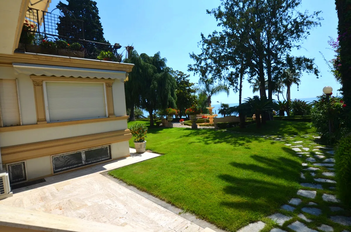 Garden in Apartment in villa Misol