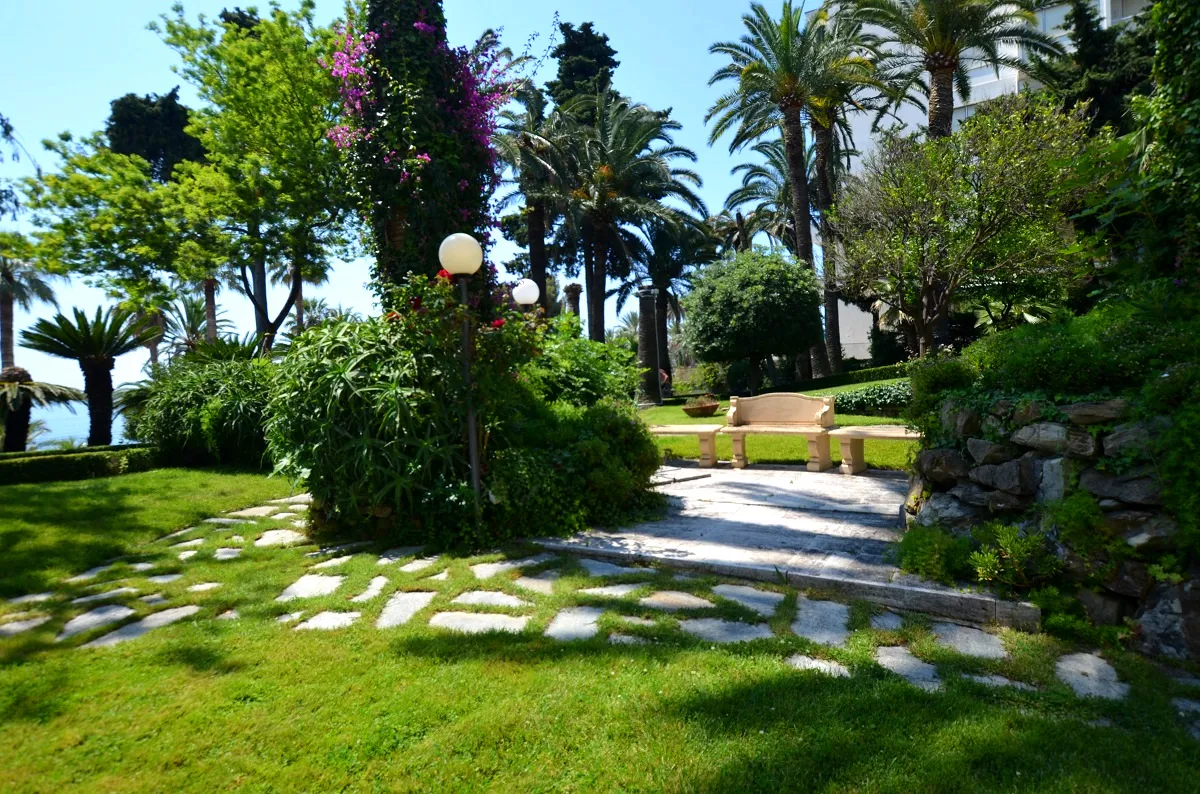 Garden in Apartment in villa Misol
