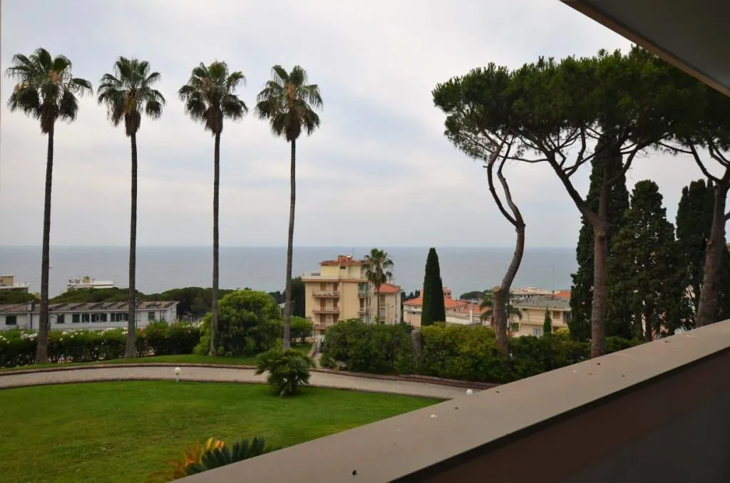 Seaview in apartment in Sanremo in via Strada Solaro