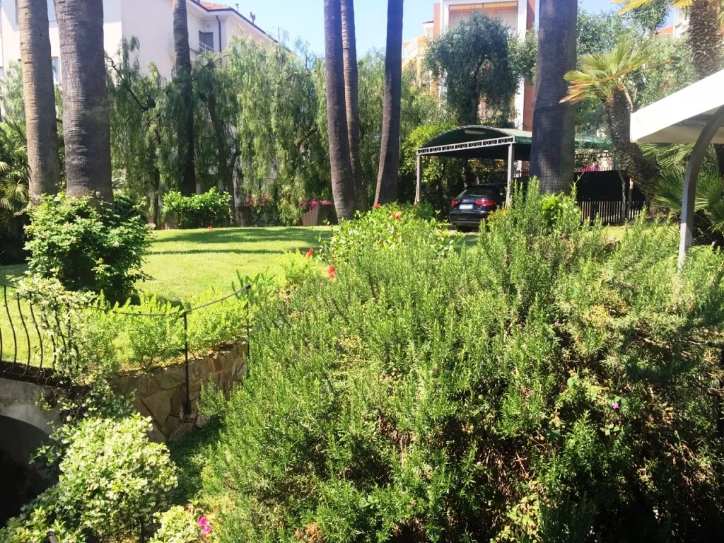 Garden in eight-room villa in Sanremo