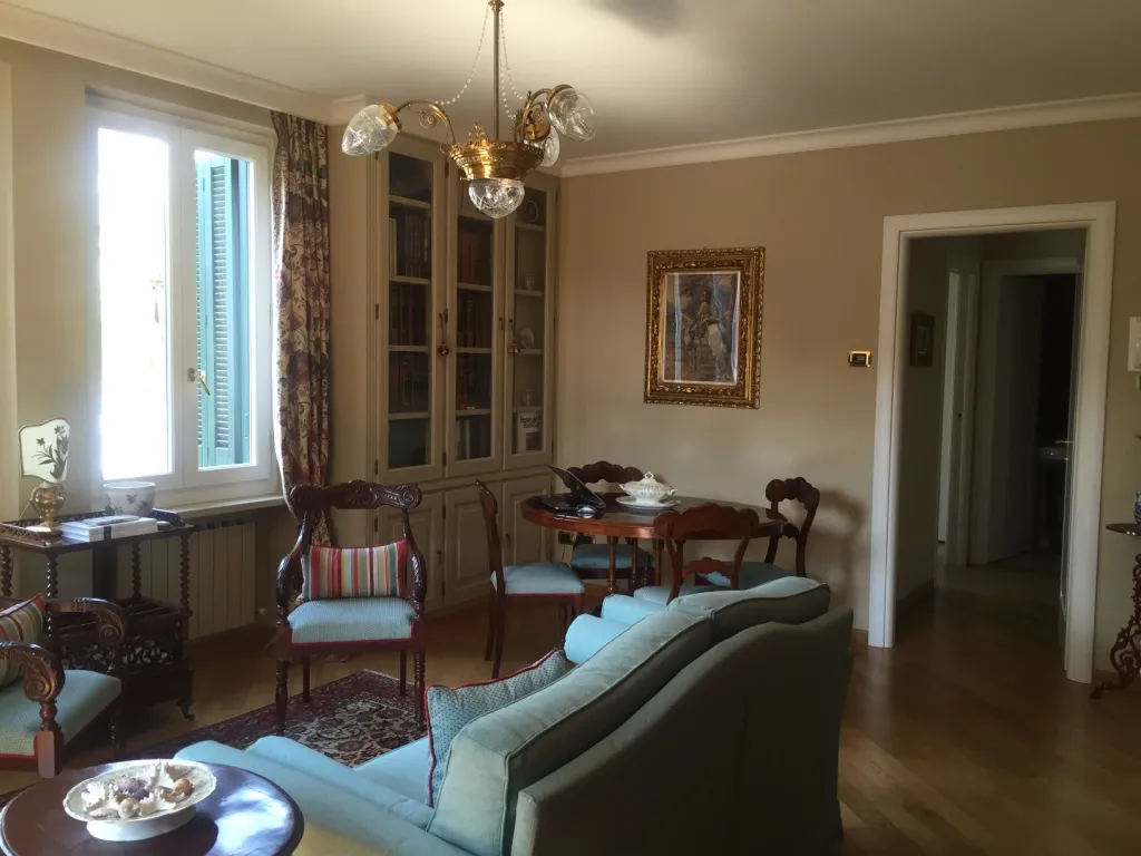 Living room in apartment in Sanremo in villa Mafalda