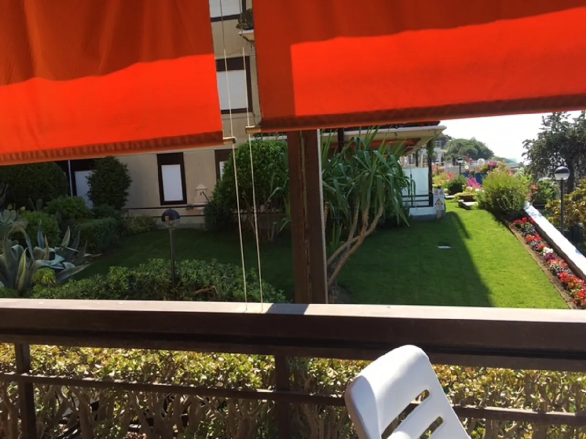 Garden view in the apartment in Sanremo in Zona tre ponti