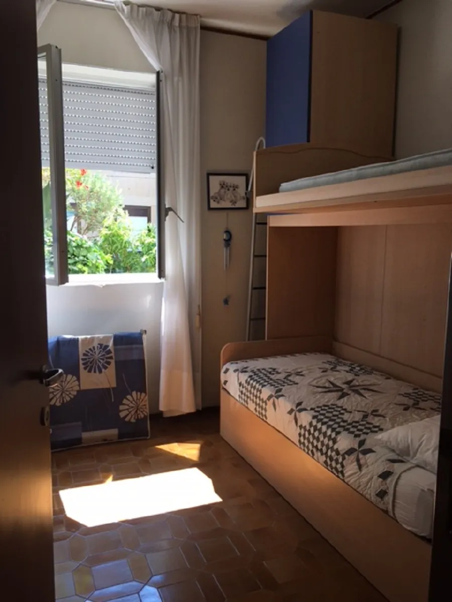 Bedroom in apartment in Sanremo in Zona tre ponti