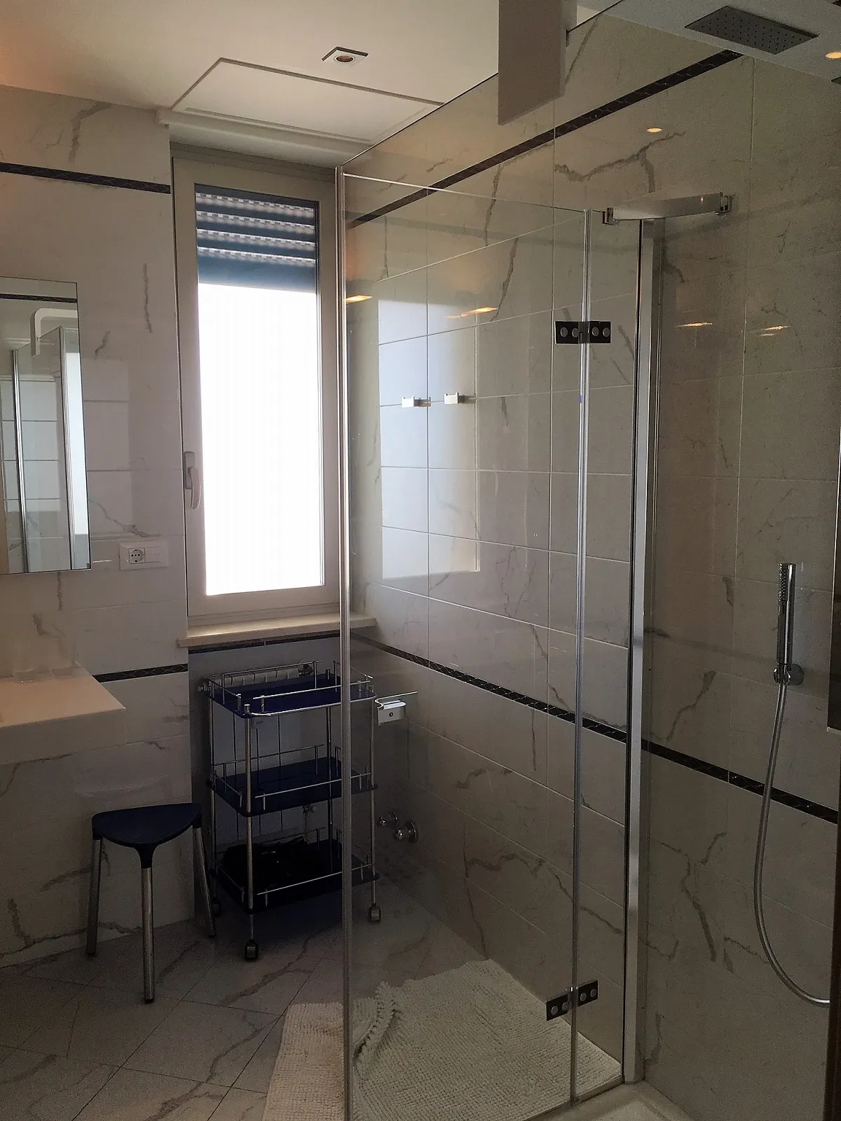 Bathroom in apartment in Sanremo in Corso Imperatrice street