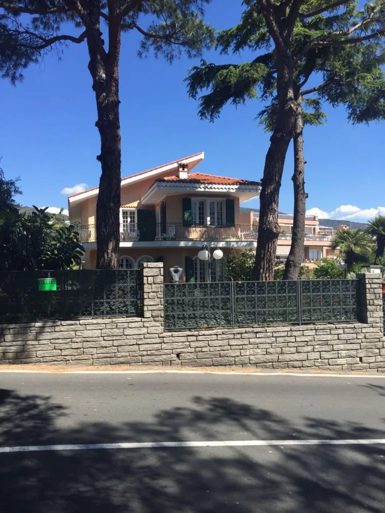 View on five-room villa in Sanremo