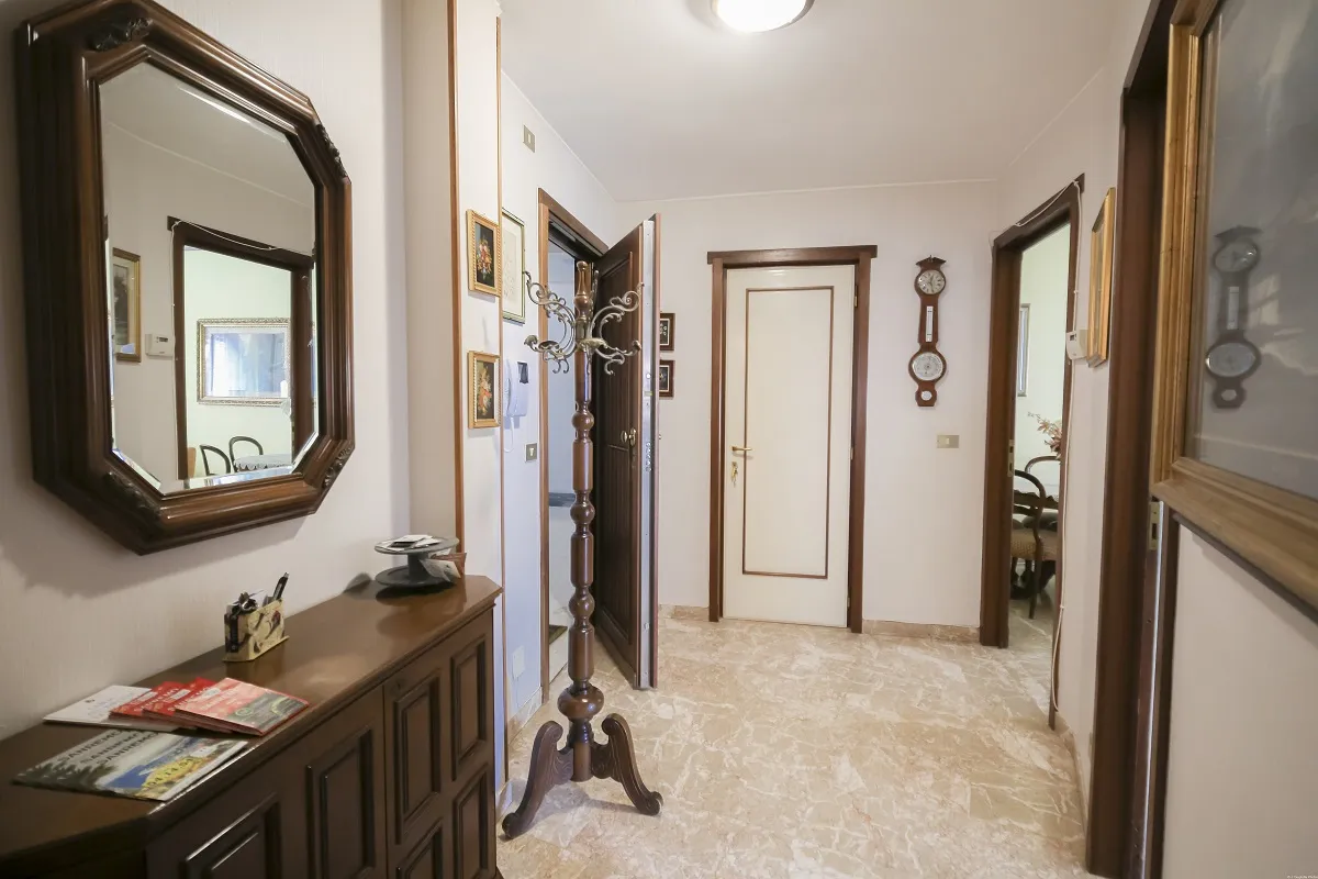 Hallway in the apartment in Sanremo in via Padre Semeria