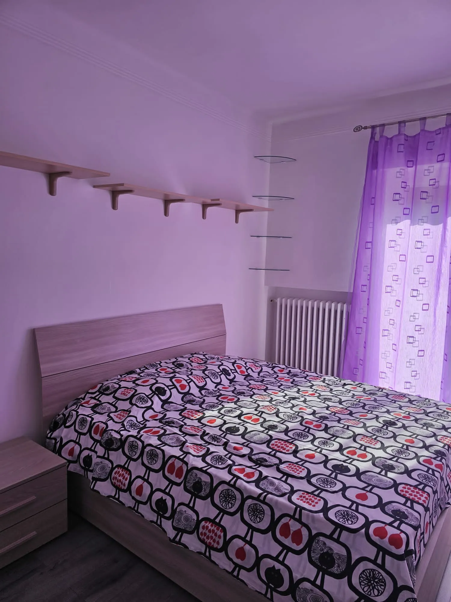 Bedroom in apartment in Sanremo via Galileo Galilei