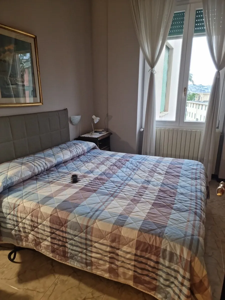 Bedroom in apartment in Sanremo in via Roccasterone