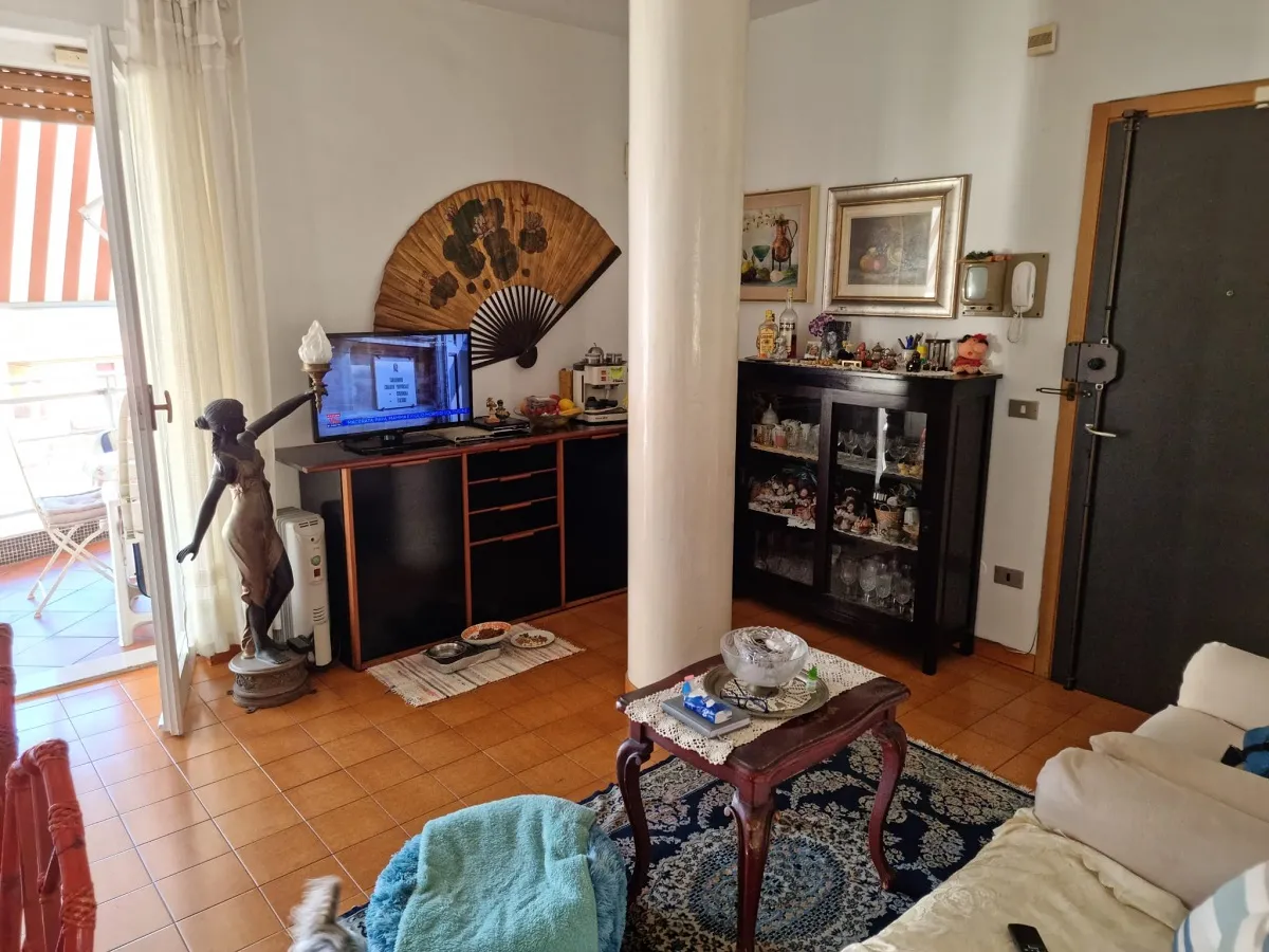 living roomin in apartment in Sanremo in via Padre Semeria