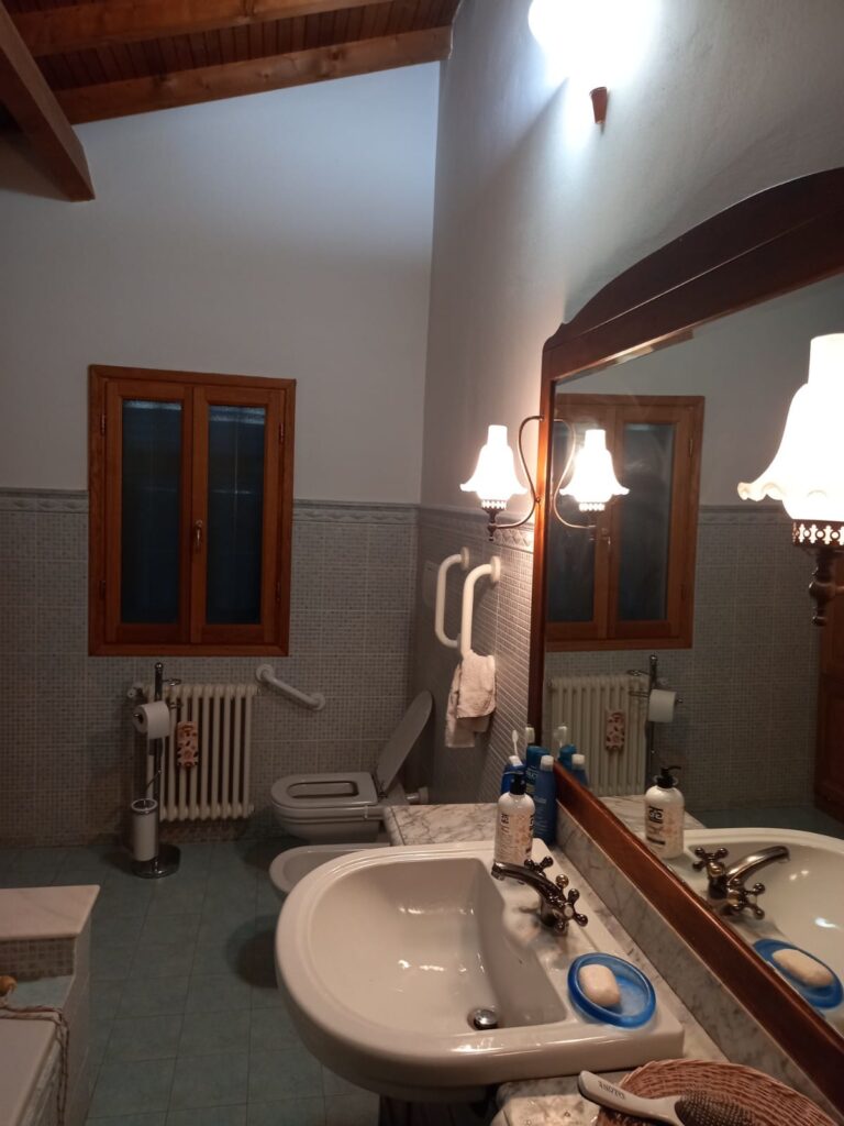 Buy a villa with a panoramic view in Dolceacqua, photo 22