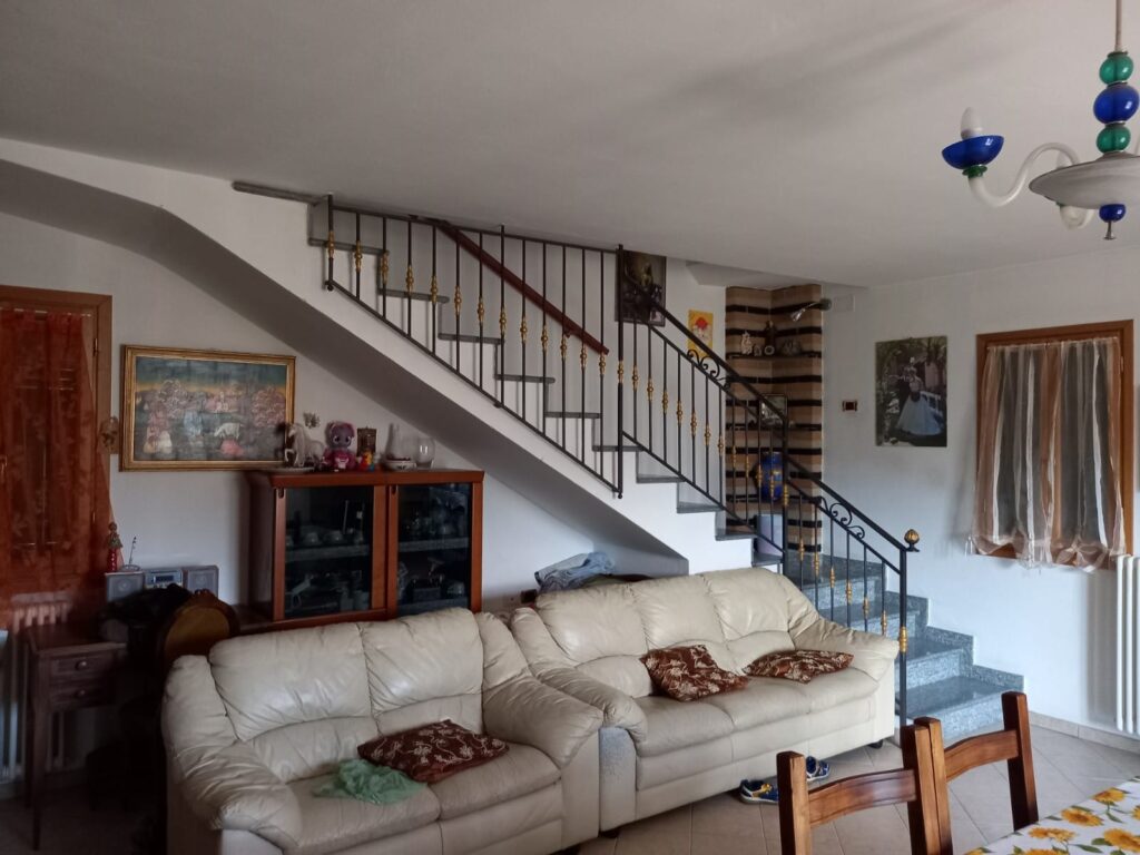 Buy a villa with a panoramic view in Dolceacqua, photo 29