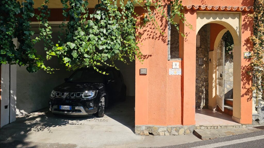 Buy a beautiful villa with sea view in Liguria, photo 2