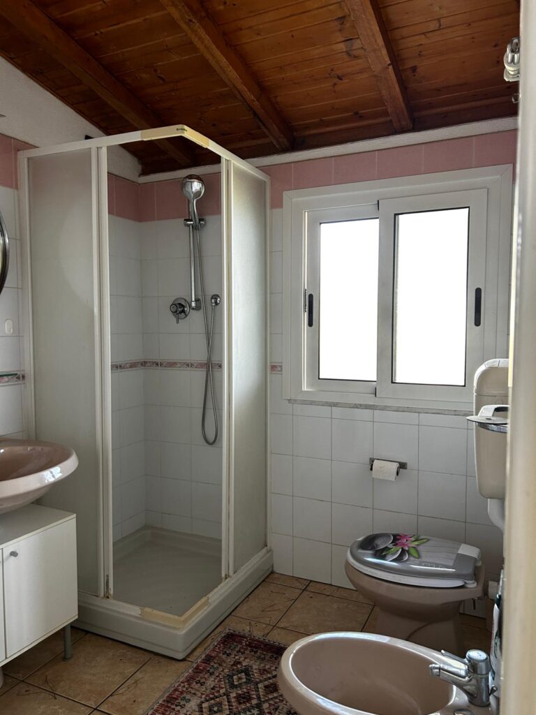 Rent an apartment with sea view in Sanremo, photo 18