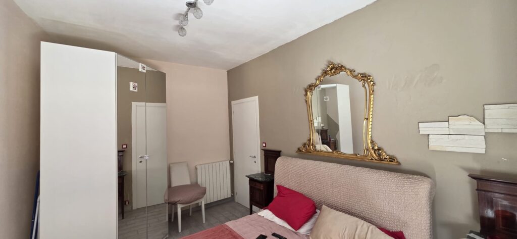 Rent 2-Bedroom Apartment with Parking Space, photo 11
