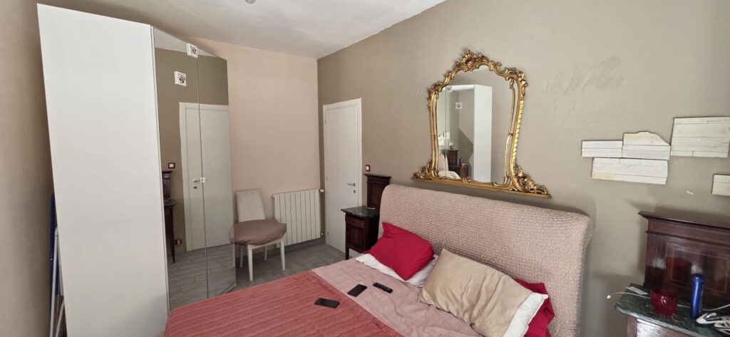 Rent 2-Bedroom Apartment with Parking Space, photo 12