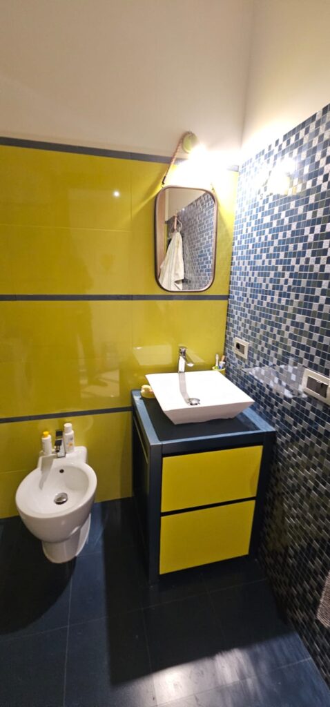 Buy an Apartment with Garage, Balcony and Two Bathrooms in Sanremo, photo 3