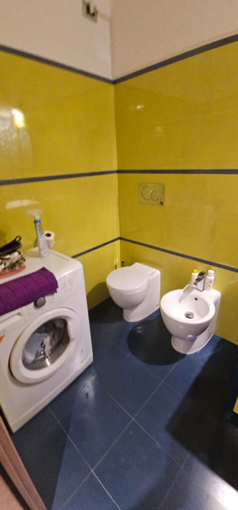 Buy an Apartment with Garage, Balcony and Two Bathrooms in Sanremo, photo 4