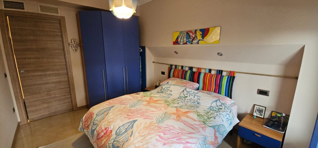 Buy an Apartment with Garage, Balcony and Two Bathrooms in Sanremo, photo 6