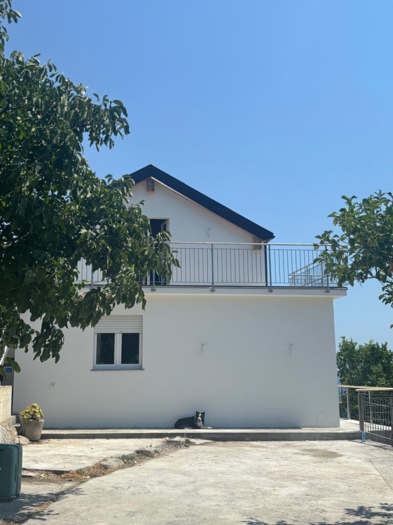 Rent a spacious two-room apartment with a view of the sea, photo 15