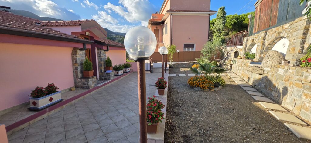 Buy a Charming Top-Floor Apartment in Sanremo, photo 5