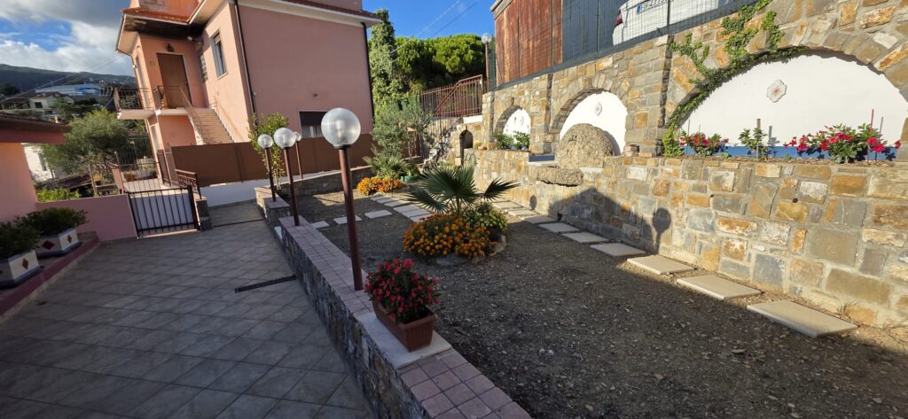 Buy a Charming Top-Floor Apartment in Sanremo, photo 6