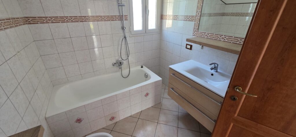 Buy a Charming Top-Floor Apartment in Sanremo, photo 15