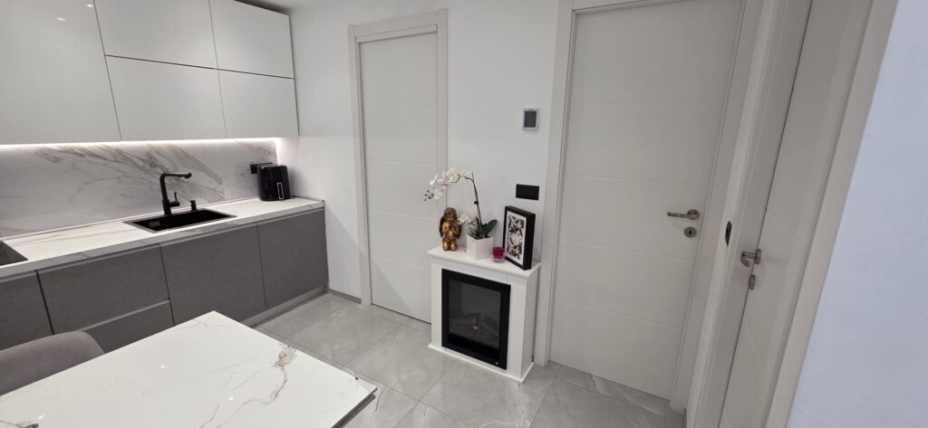 Buy an Apartment in the Heart of the City in Via Pietragosti, photo 13