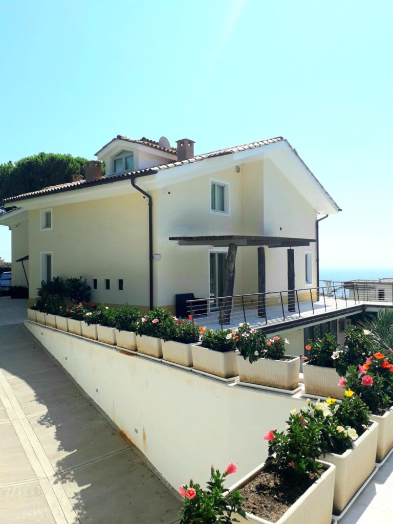 1.	Sanremo – Elegant Prestigious Villa with Swimming Pool and Large Garden, Just a Short Walk From the Sea, photo 1
