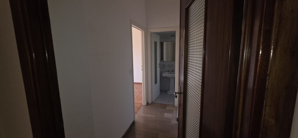 Sanremo – Spacious Apartment for Rent at Corso Cavallotti 23, photo 5