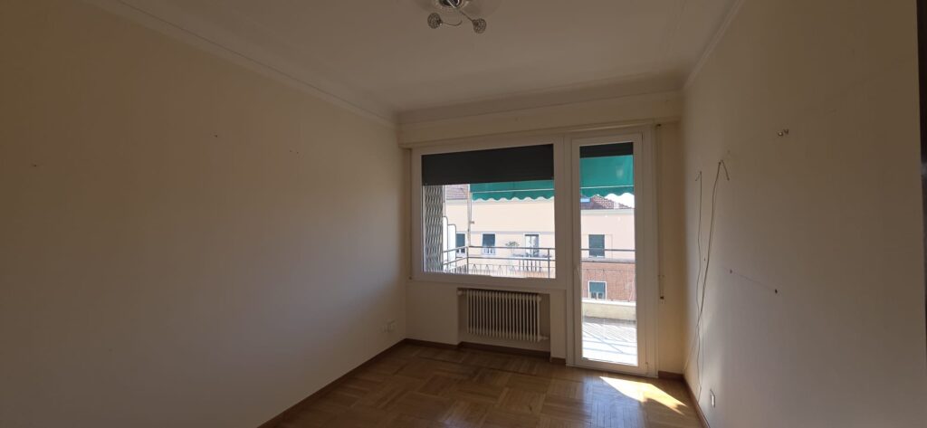 Sanremo – Spacious Apartment for Rent at Corso Cavallotti 23, photo 16