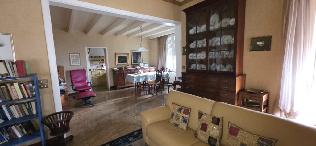 Sanremo – Elegant Villa with Sea View in the Portosole Area, photo 9